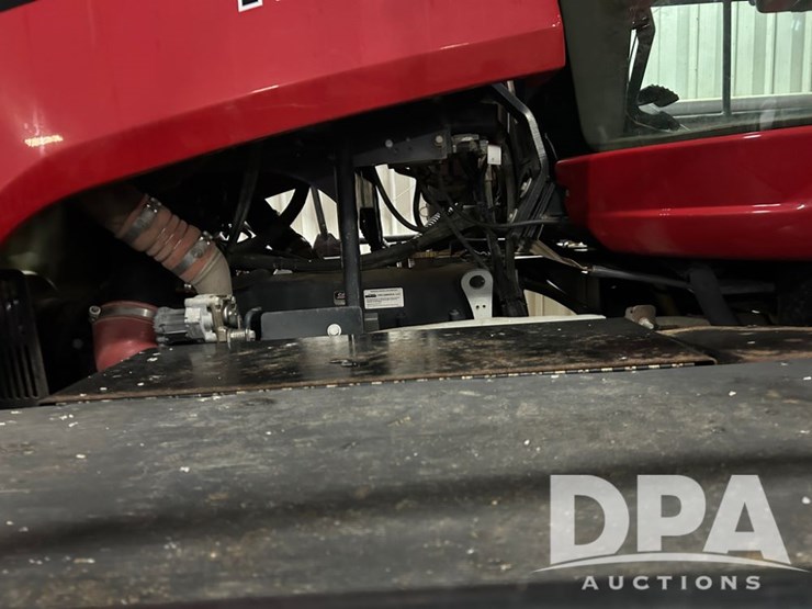 case-ih-810-image-29