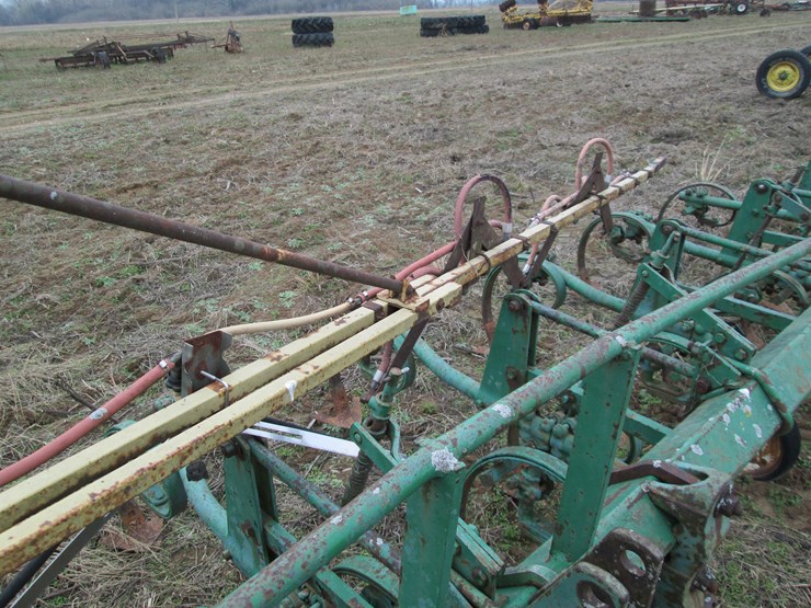 john-deere-8-image-10