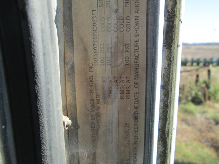 #35302-•-1985-mack-mh613-t/a-sleeper-truck-tractor-1m1ar07y6fm006361-image-42