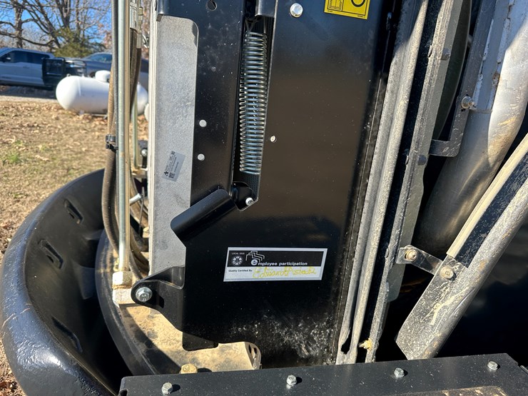 #35562-•-2023-case-470-track-tractor-image-80