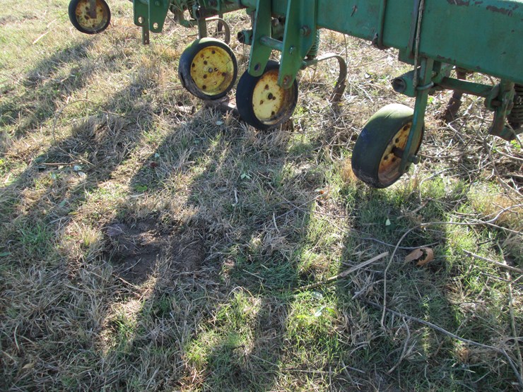 john-deere-8-image-9