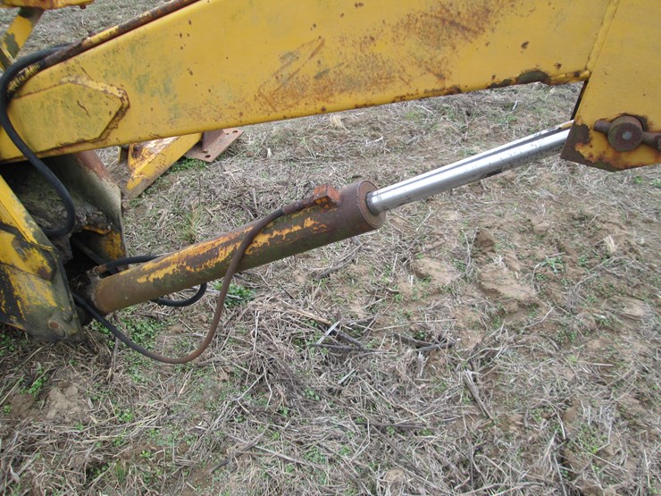 #35323-•-3pt-backhoe-attachment-image-9
