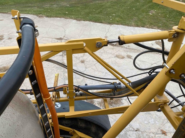 ro-gator-1184-sprayer-image-21