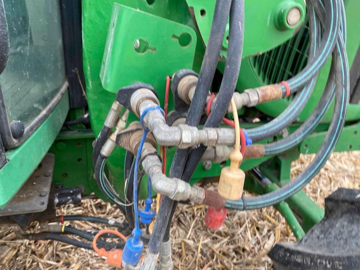 john-deere-6415-image-24