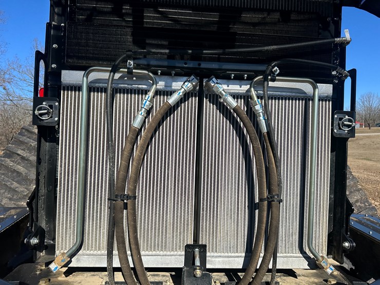 #35562-•-2023-case-470-track-tractor-image-82