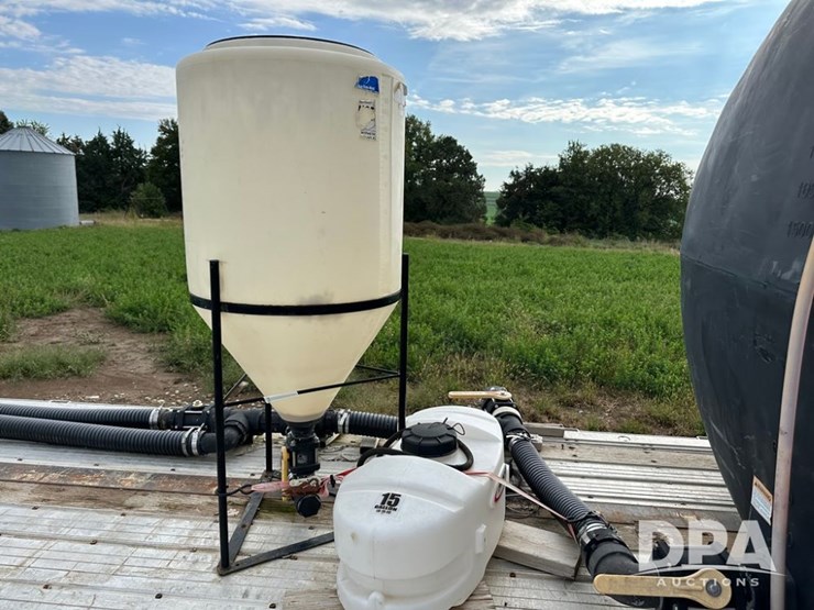 2006-fontaine-renegade-image-18