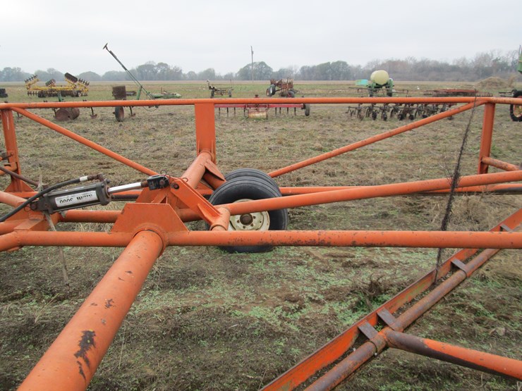 fair-oaks-16x50-image-10