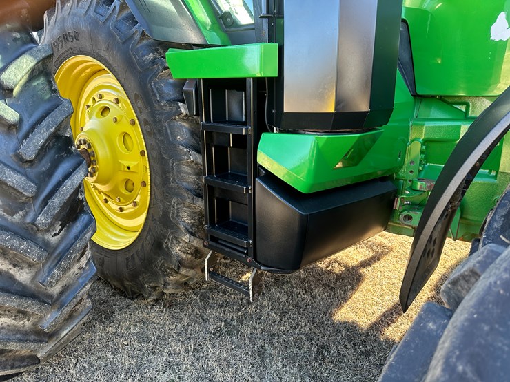 2021-john-deere-370-image-41