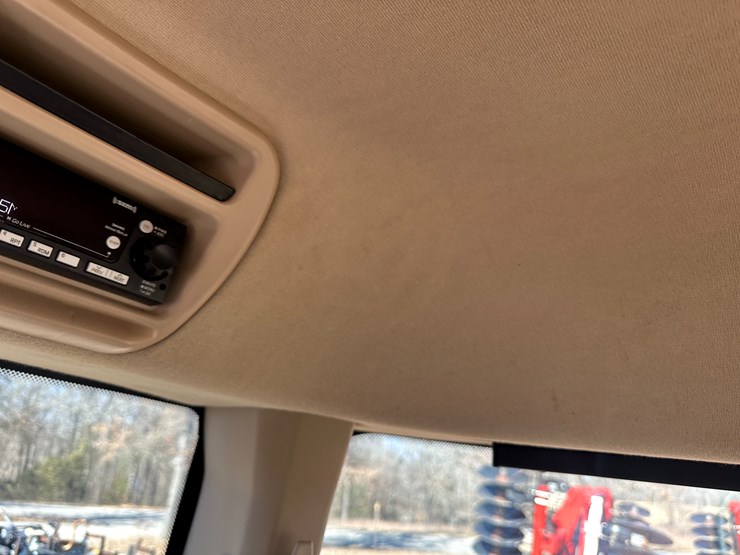 #35562-•-2023-case-470-track-tractor-image-100