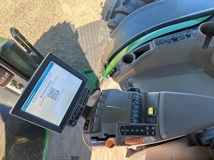 2021-john-deere-370-image-61