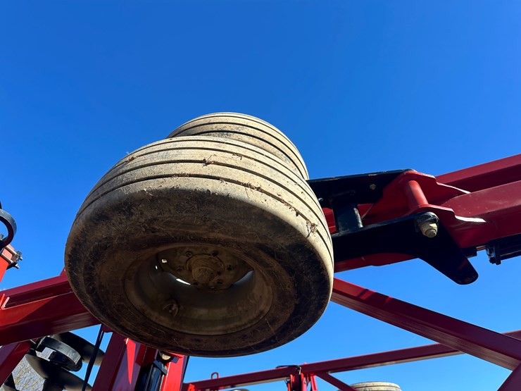 #35563-•-case-370-47'disk-image-16