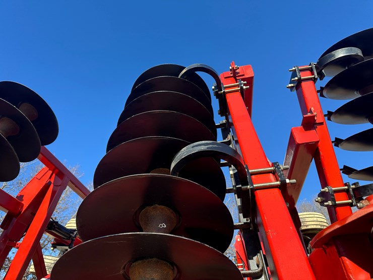 #35563-•-case-370-47'disk-image-42