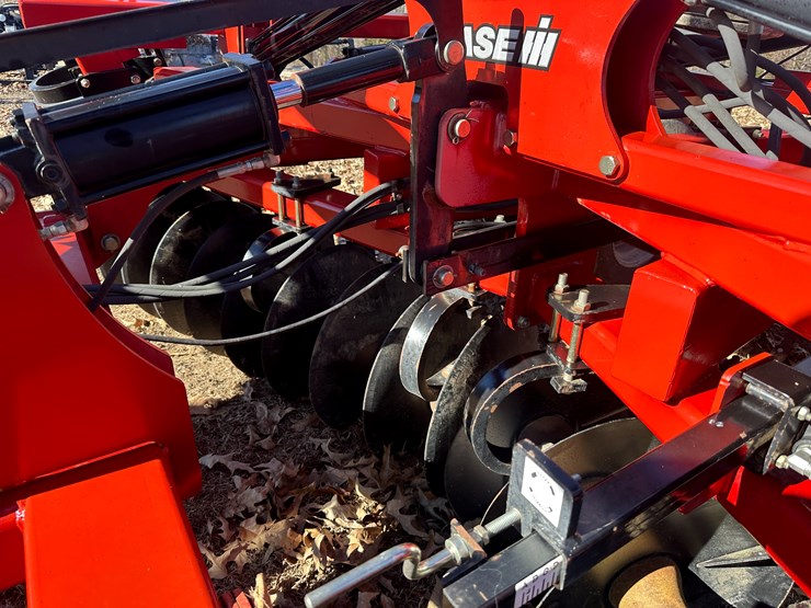 #35563-•-case-370-47'disk-image-40