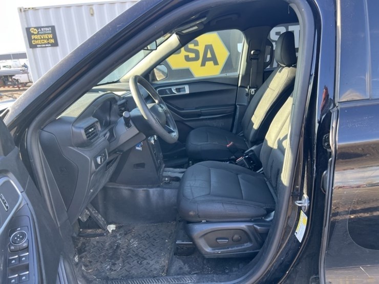 2020-ford-explorer-image-20