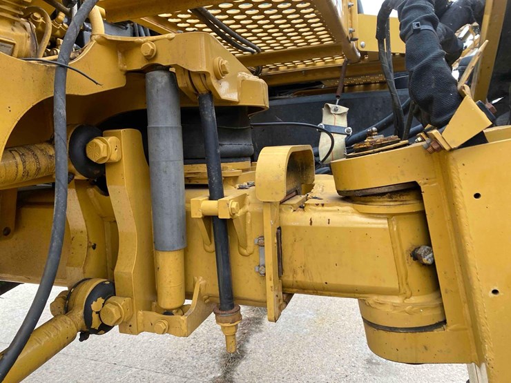 ro-gator-1184-sprayer-image-8