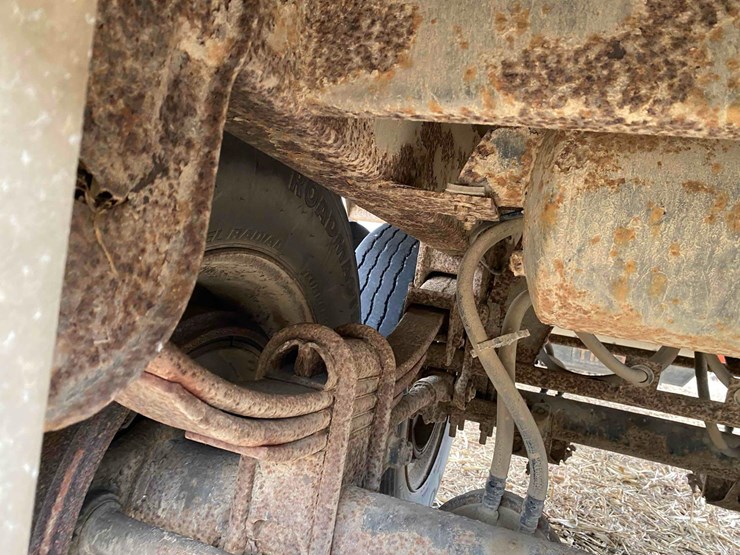 wilson-alum-41’-grain-trailer-image-24