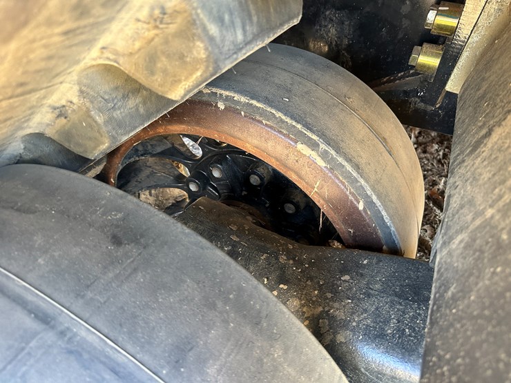 #35562-•-2023-case-470-track-tractor-image-27