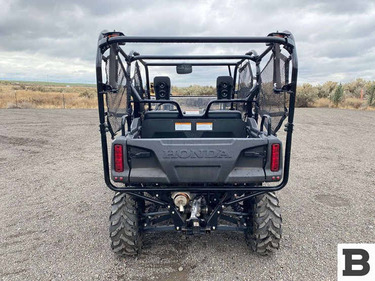 2020-honda-pioneer-700-image-4