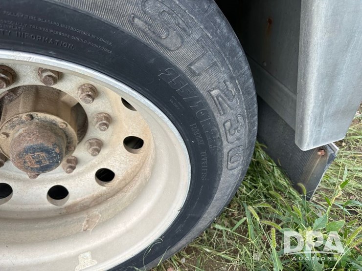 2006-fontaine-renegade-image-14