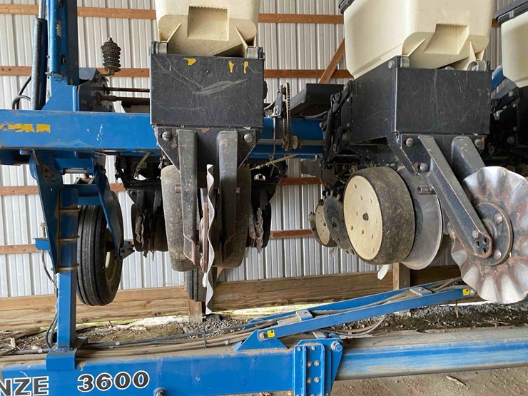 kinze-3600-image-5