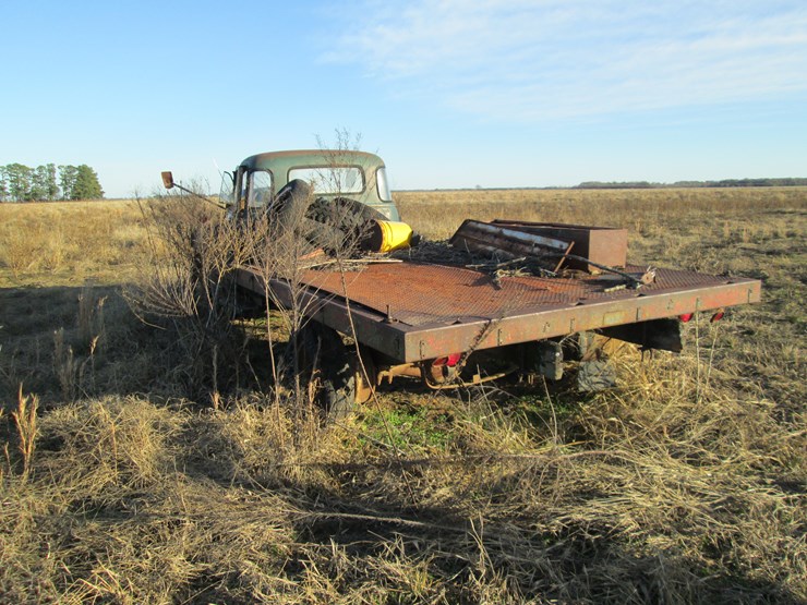 #35366-•-inop-chevrolet-6400-s/a-single-cab-truck-image-5