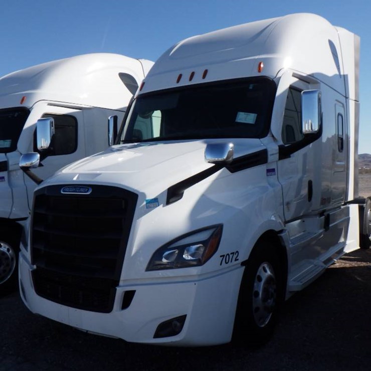 2024 FREIGHTLINER CASCADIA 126