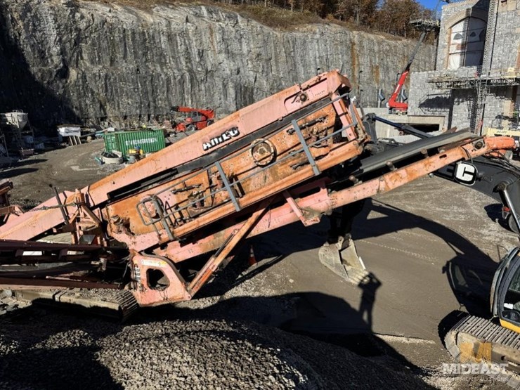 2010-sandvik-qa450-image-18