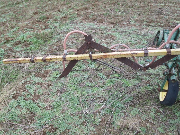 john-deere-8-image-8