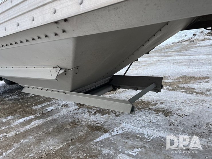 2015-timpte-grain-trailer-image-33