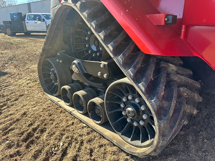 #35562-•-2023-case-470-track-tractor-image-13