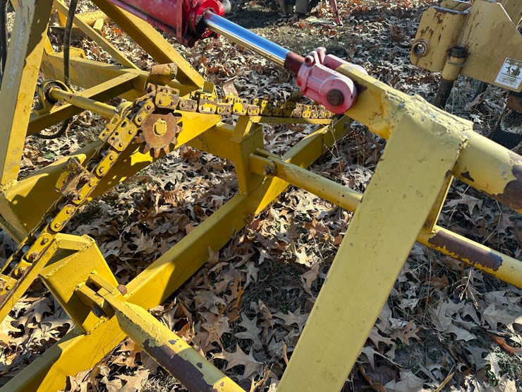 #35573-•-levee-trencher-image-6