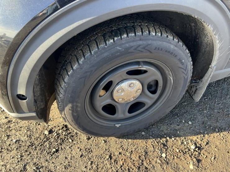 2020-ford-explorer-image-9