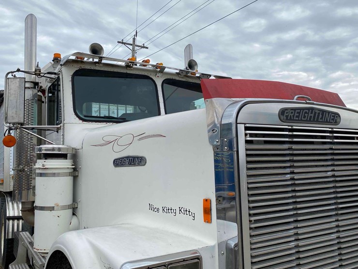 1987-freightliner-day-cab-semi-tractor-image-22