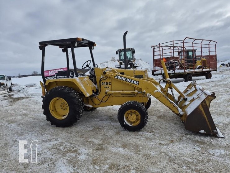 deere-210c-image-6