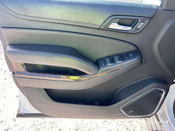 2018-chevrolet-tahoe-image-11