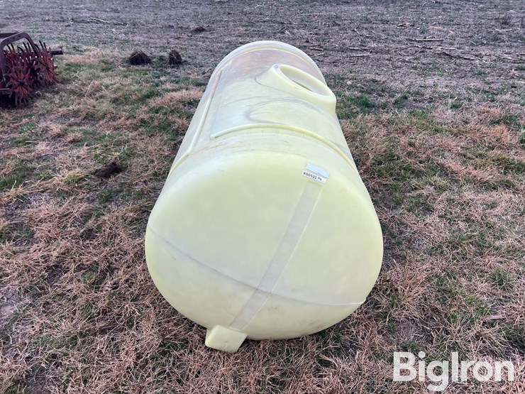 snyder-liquid-poly-tank-image-2