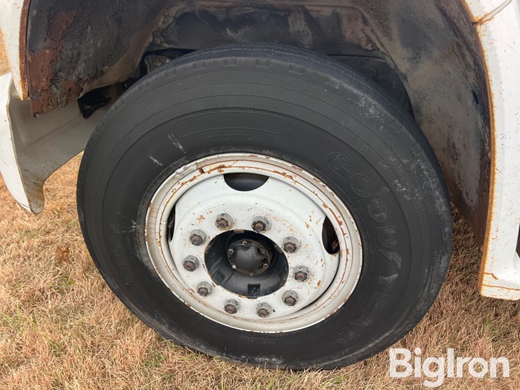 chevrolet-c65-image-16