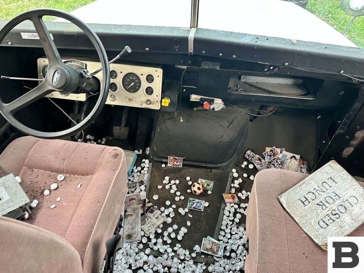 1988-ford-b700-image-45