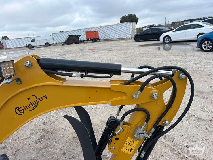 unused-2025-cfg-industrial-xz20r-mini-excavator-image-10