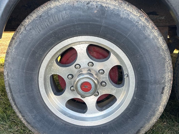 2009-fuzion-5th-wheel-camper/-toy-hauler-image-35