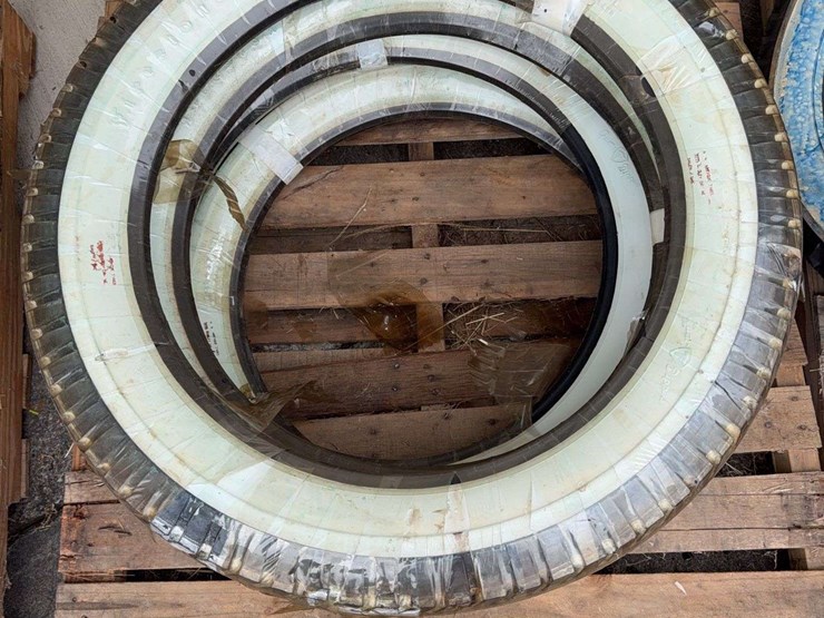 (4)-new-old-stock-firestone-white-walls-image-1