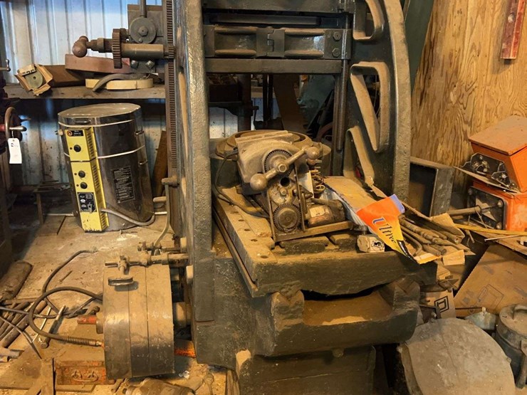 whitcomb-metal-planner-image-2