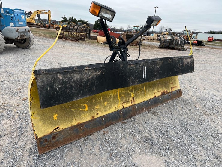meyer-9'-snow-plow-image-3