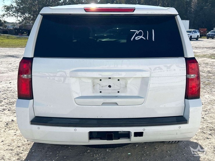 2018-chevrolet-tahoe-image-30