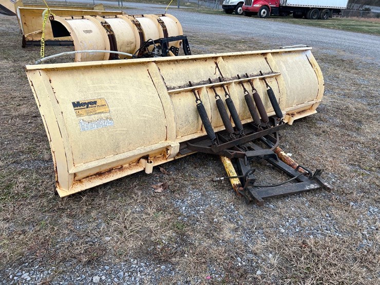 meyer-10'-snow-plow-image-6