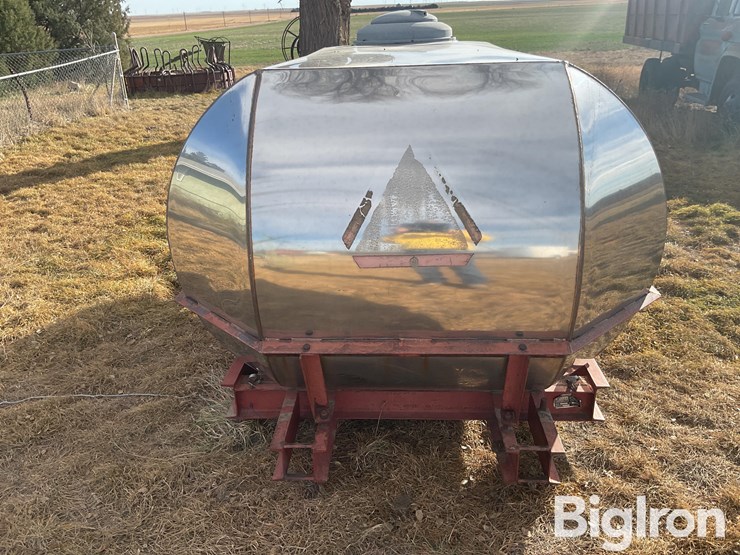 1986-wilger-880-stainless-steel-tank-&-stand-image-20