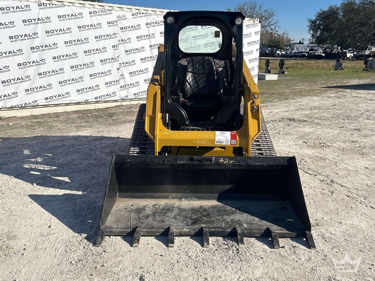 2019-caterpillar-239d3-image-23