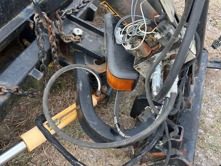 meyer-8.5'-snow-plow-w/-bracket-image-8