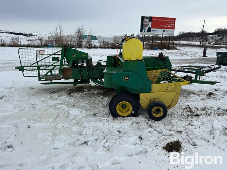 john-deere-338-image-2