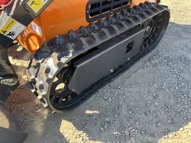 2025-aboss-gh380-mini-compact-track-loader-image-10
